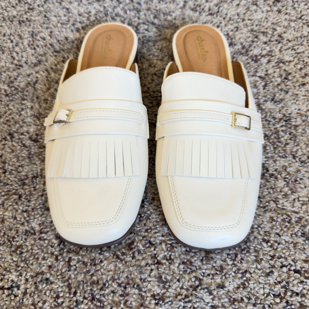 NWOT Charles By Charles David Cream Slip-On Mules - Picture 3 of 10